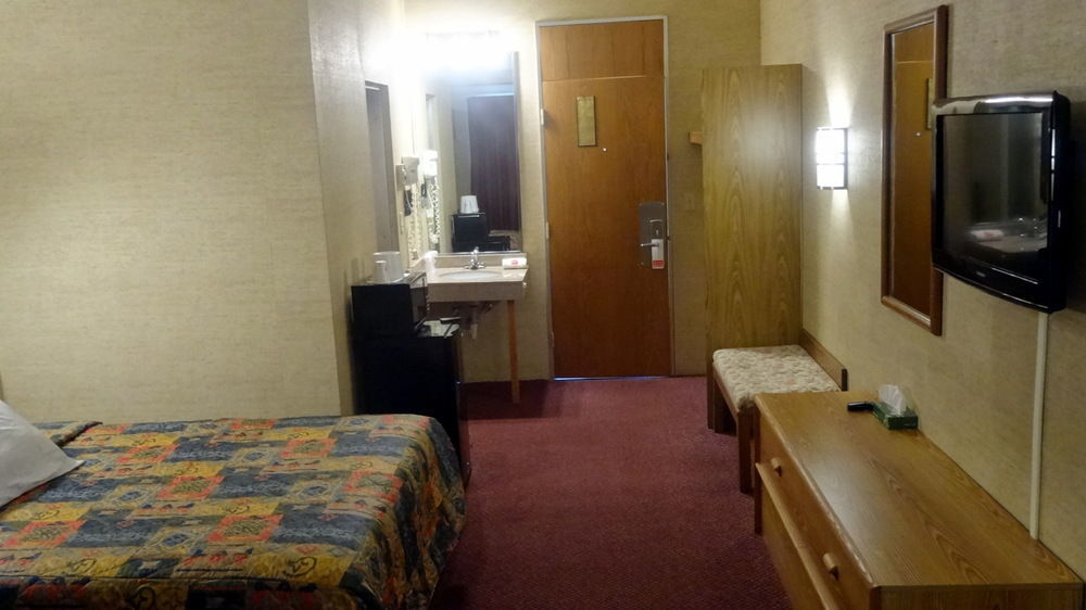 Red Carpet Inn Syracuse Airport North Syracuse Eksteriør billede