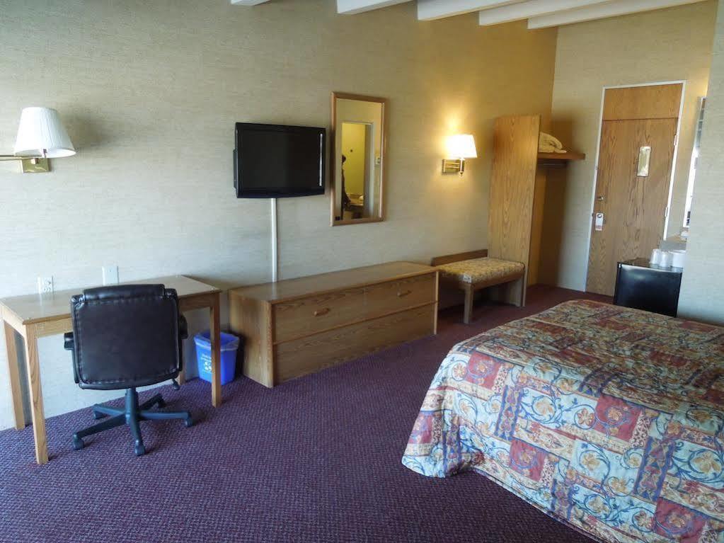 Red Carpet Inn Syracuse Airport North Syracuse Eksteriør billede