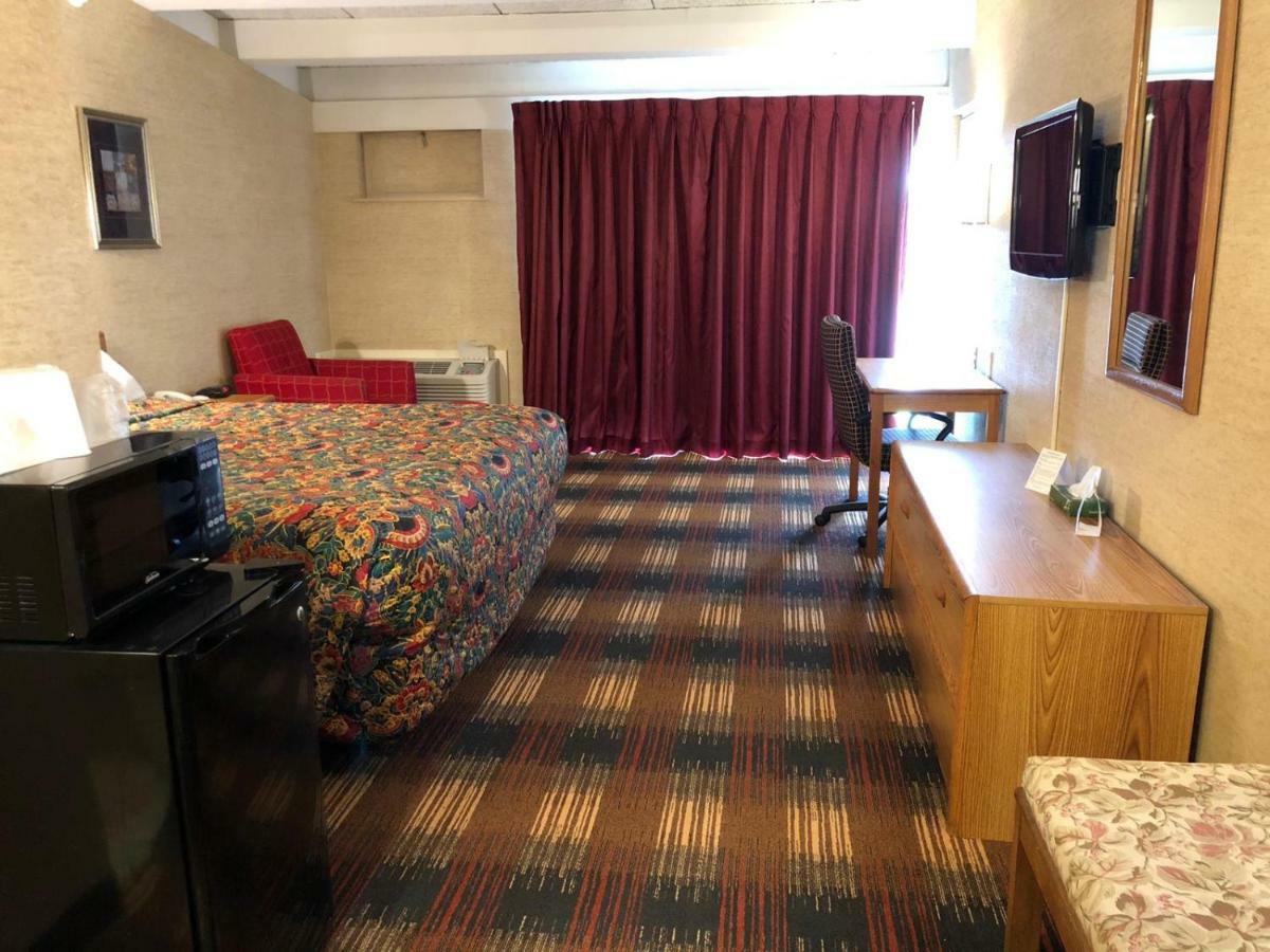 Red Carpet Inn Syracuse Airport North Syracuse Eksteriør billede