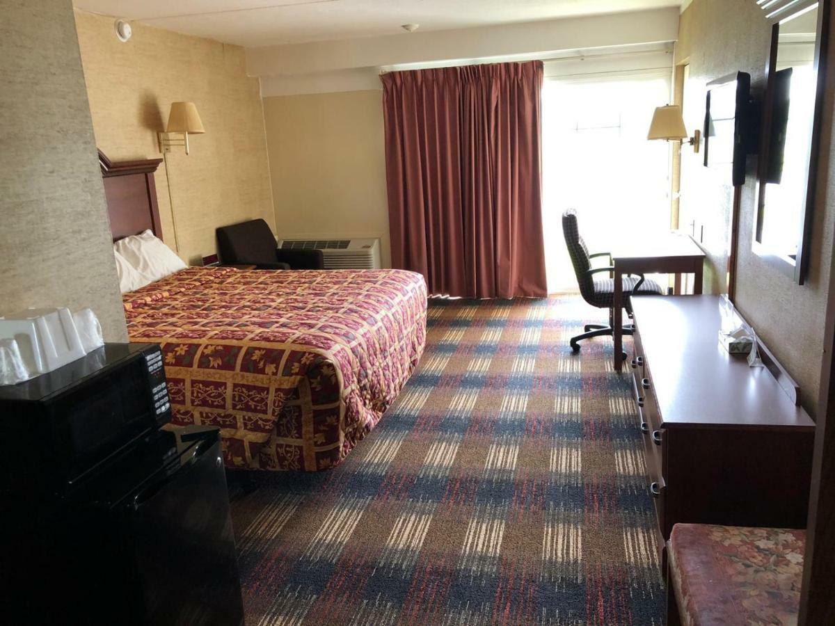 Red Carpet Inn Syracuse Airport North Syracuse Eksteriør billede